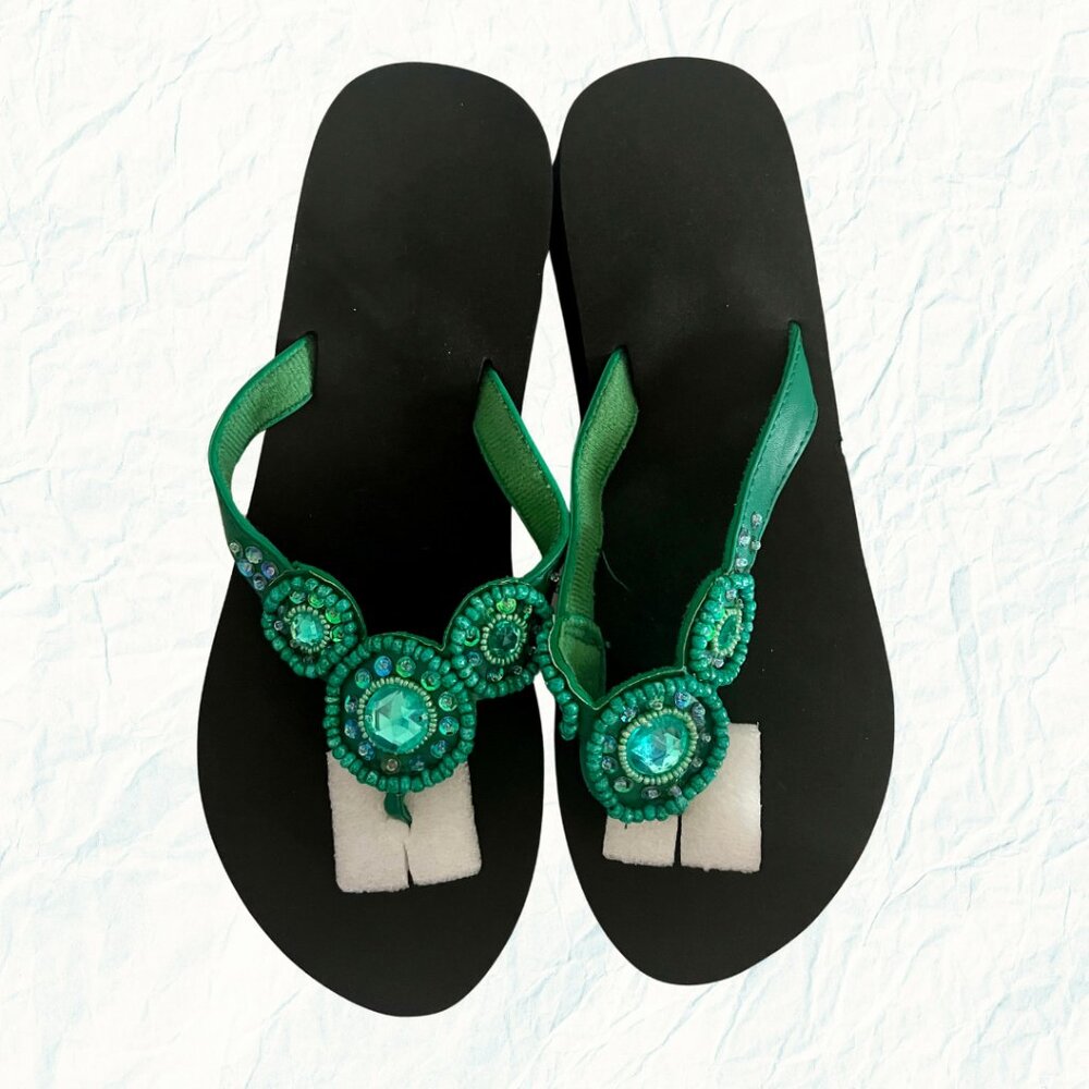 Striking & Rare Paradise Embellished Flip-Flops/Thongs Sz. 9 (Large) - NEW